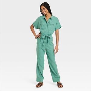 Universal Thread Green Linen Jumpsuit with Tie Waist. Size 2